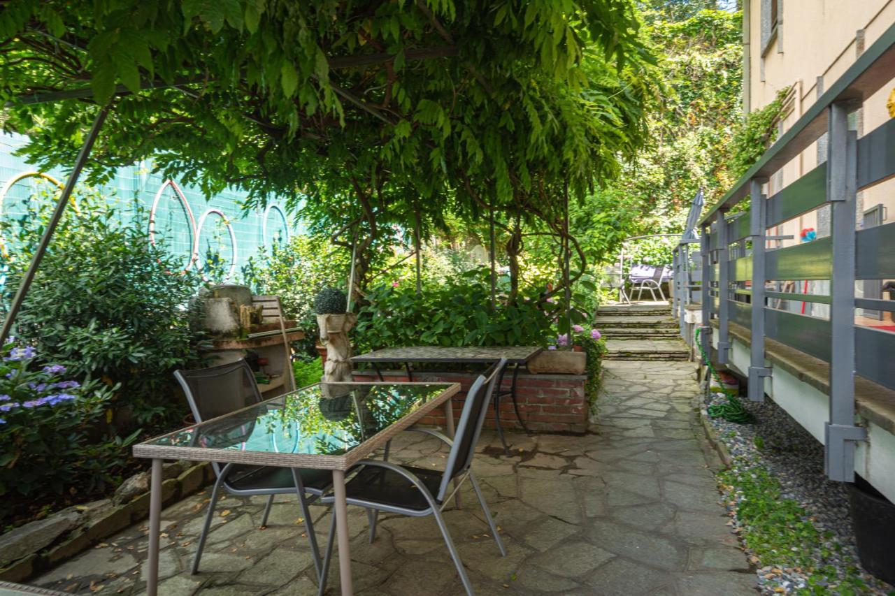 B&B In Riva Al Lago Avigliana Exterior foto
