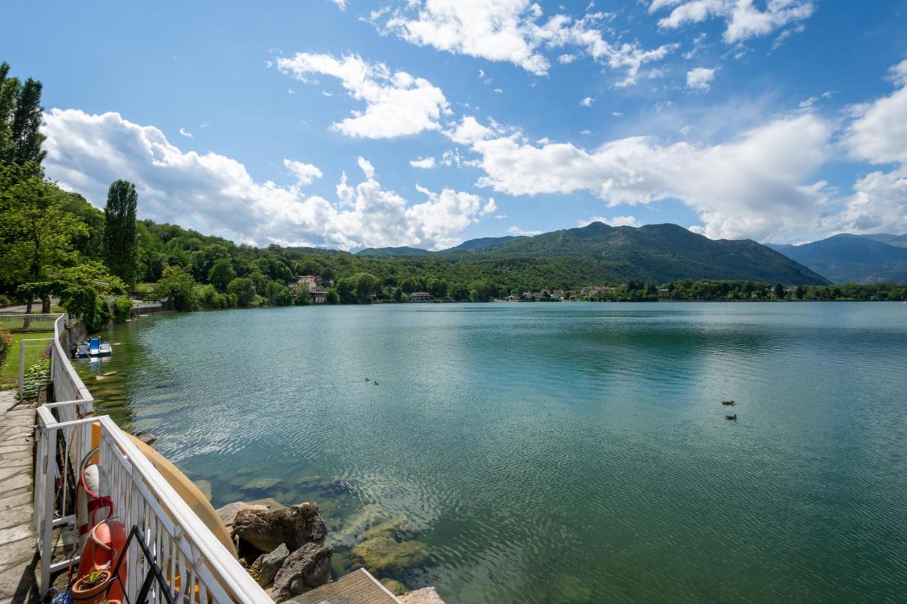 B&B In Riva Al Lago Avigliana Exterior foto