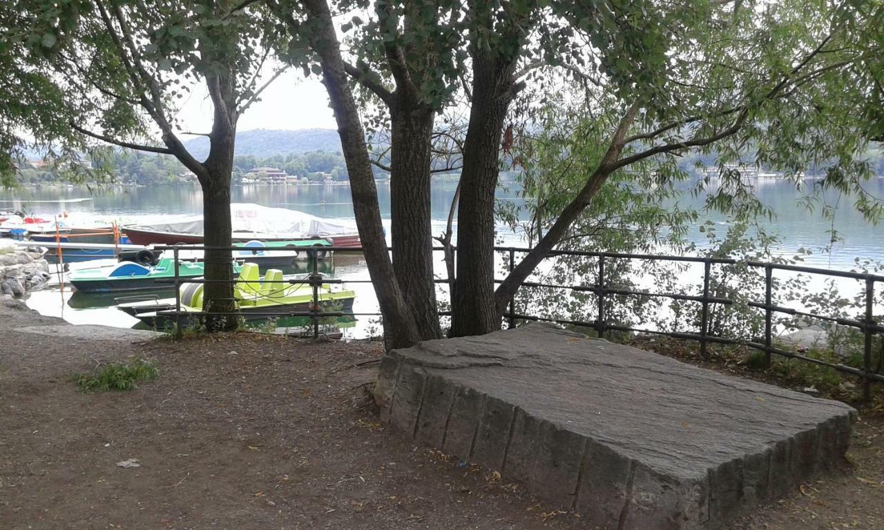 B&B In Riva Al Lago Avigliana Exterior foto