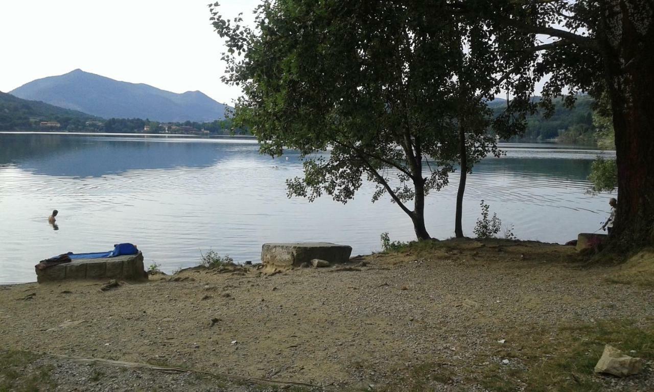 B&B In Riva Al Lago Avigliana Exterior foto